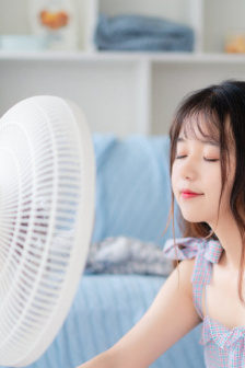 年轻的嫂子播放